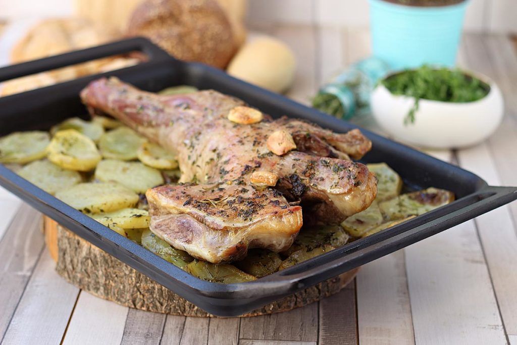 Cordero al horno con patatas